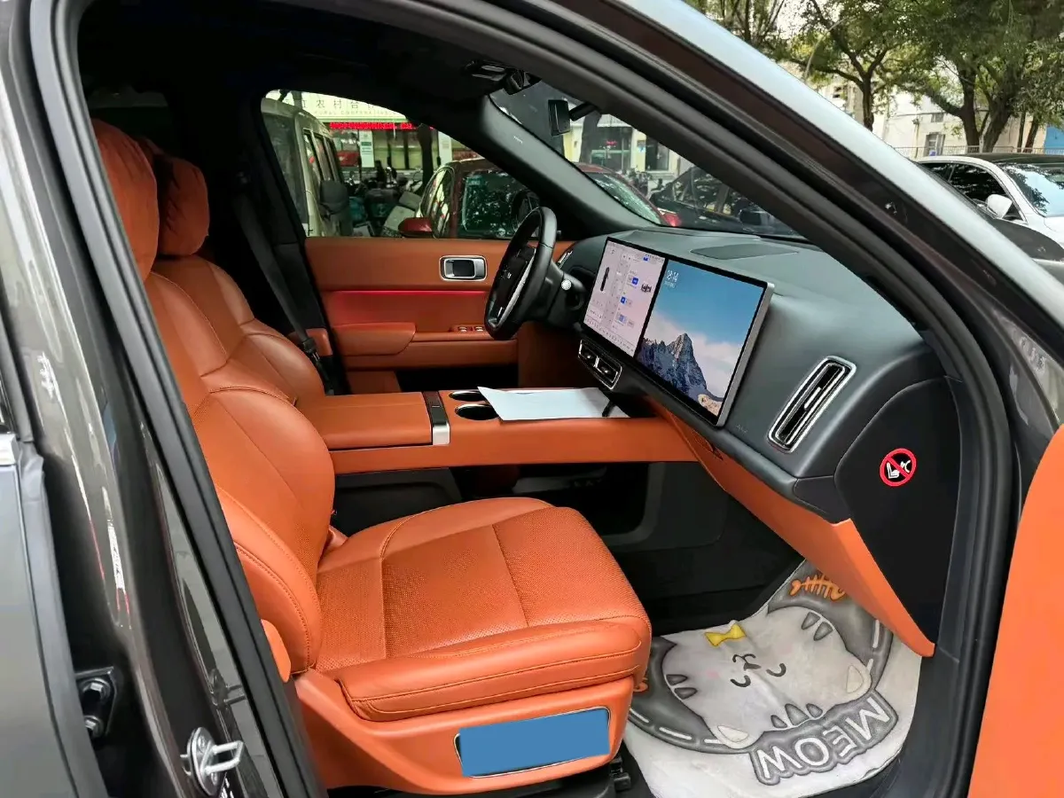 2023 Li L8 Range Extended 154HP REEV 40.9KWH,autocango,china used car exporter,china ev exporter,chinese used car exporter,chinese used ev exporter