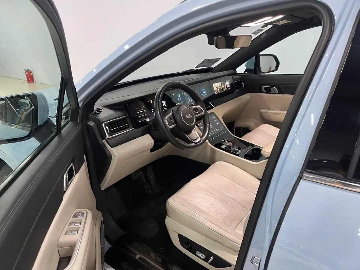 2020 Li ONE Range Extended 131HP REEV 40.5KWH,autocango,china used car exporter,china ev exporter,chinese used car exporter,chinese used ev exporter