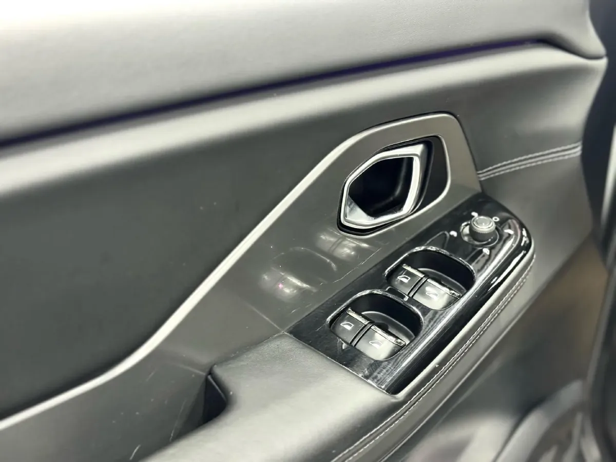 2018 NIO ES8 BEV 70KWH,autocango,china used car exporter,china ev exporter,chinese used car exporter,chinese used ev exporter