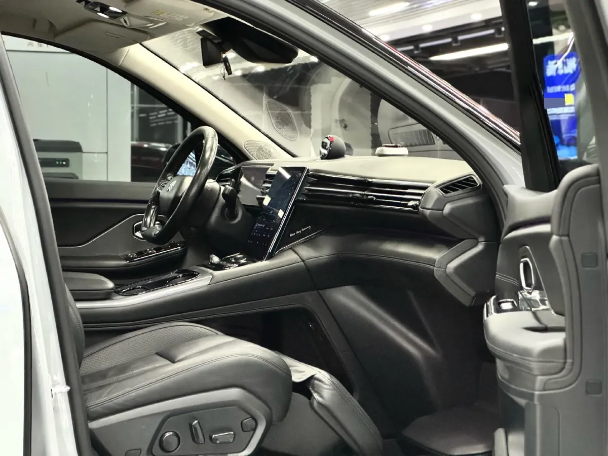 2018 NIO ES8 BEV 70KWH,autocango,china used car exporter,china ev exporter,chinese used car exporter,chinese used ev exporter