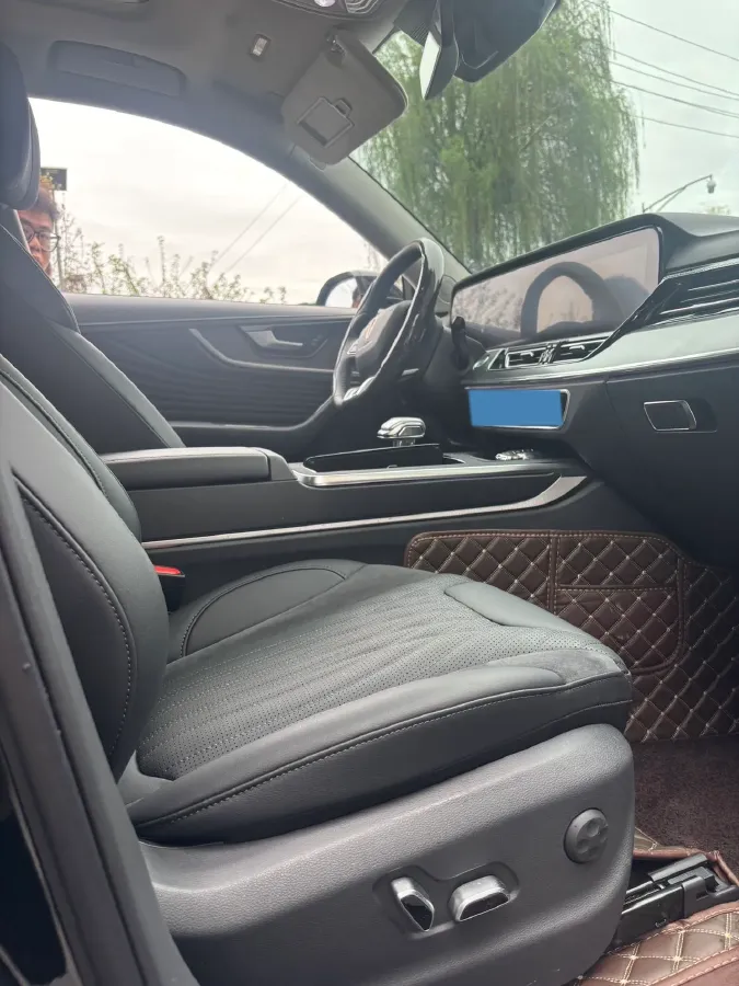 2023 HongQi HS5 2.0T 252HP L4 8AT,autocango,china used car exporter,china ev exporter,chinese used car exporter,chinese used ev exporter