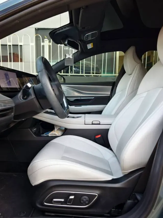 2023 Xpeng P7 BEV 86.2KWH,autocango,china used car exporter,china ev exporter,chinese used car exporter,chinese used ev exporter