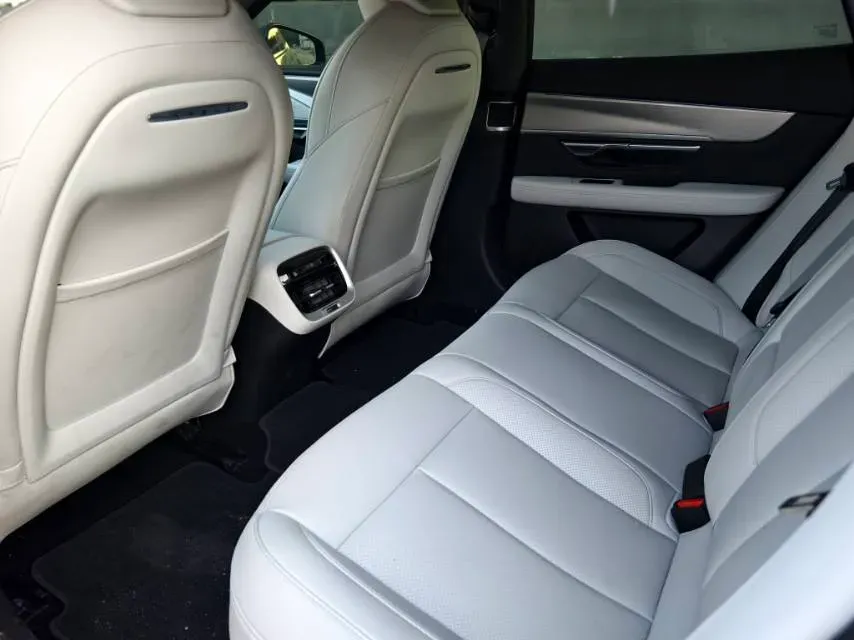 2023 Xpeng P7 BEV 86.2KWH,autocango,china used car exporter,china ev exporter,chinese used car exporter,chinese used ev exporter