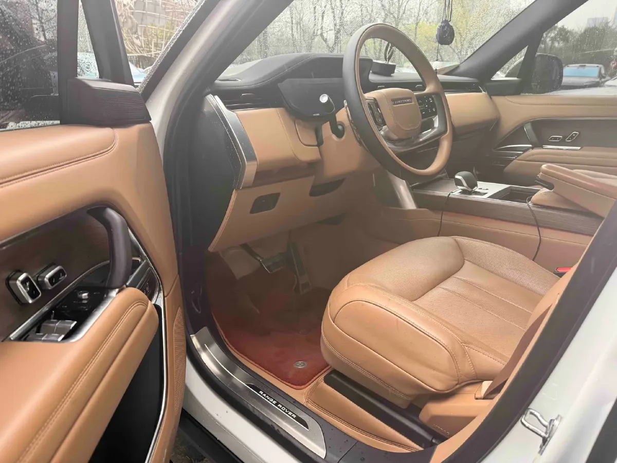 2025 Land Rover Range Rover 3.0T 400HP L6 8AT,autocango,china used car exporter,china ev exporter,chinese used car exporter,chinese used ev exporter