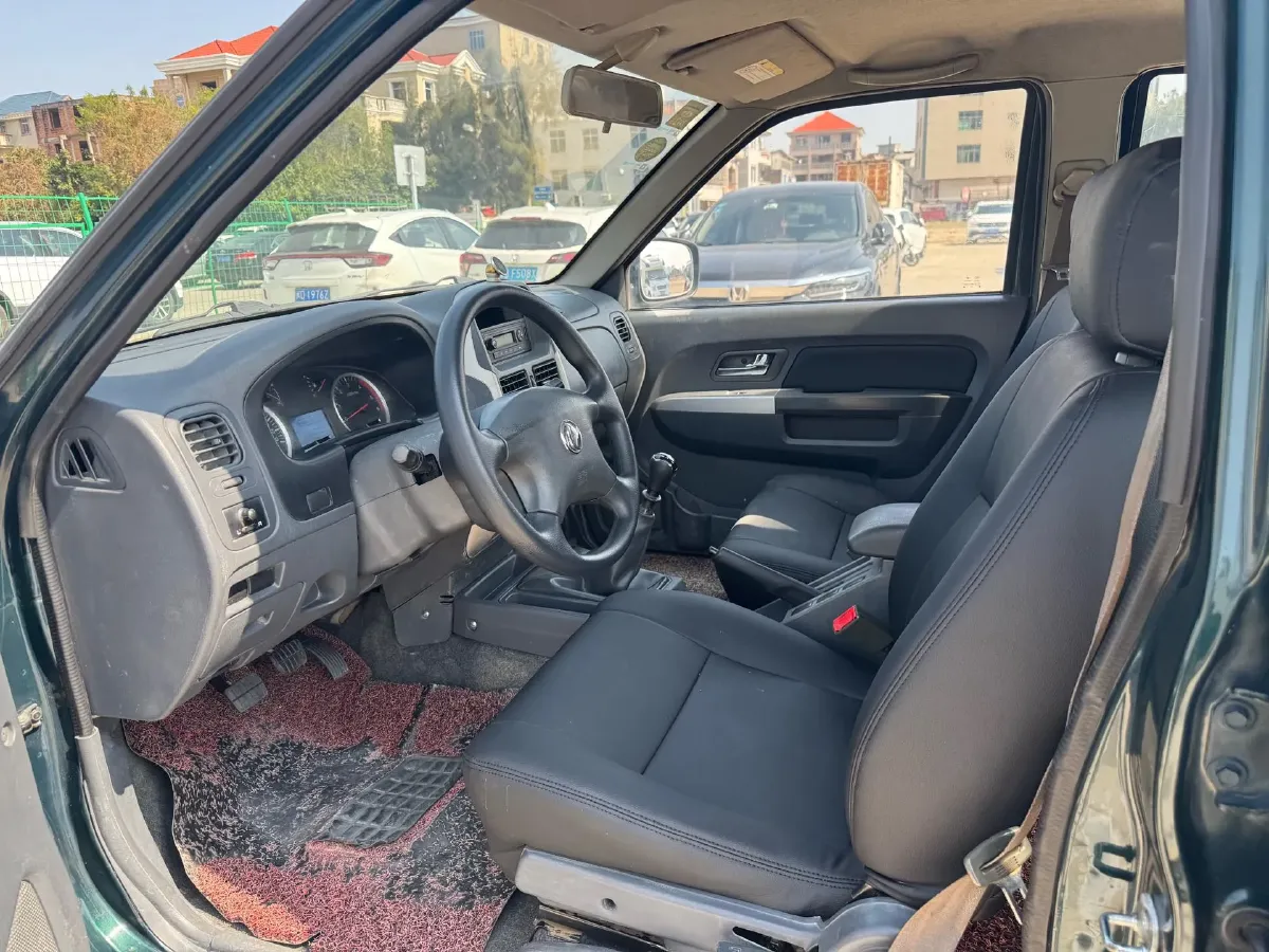 2017 Dongfeng RuiQi 2.5T 140HP L4 6MT,autocango,china used car exporter,china ev exporter,chinese used car exporter,chinese used ev exporter