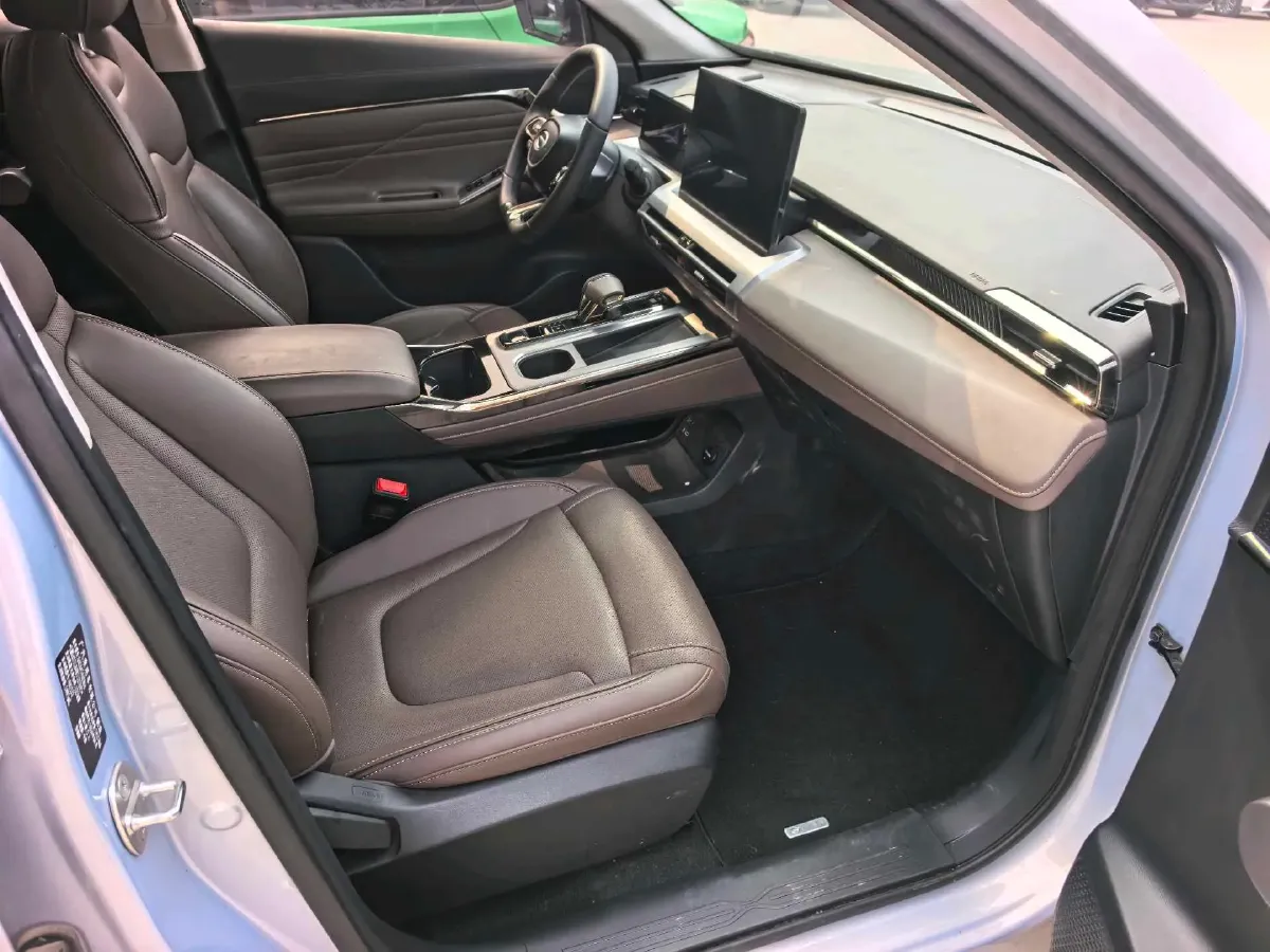 2024 GAC Trumpchi GS4 1.5T 177HP L4 7DCT,autocango,china used car exporter,china ev exporter,chinese used car exporter,chinese used ev exporter