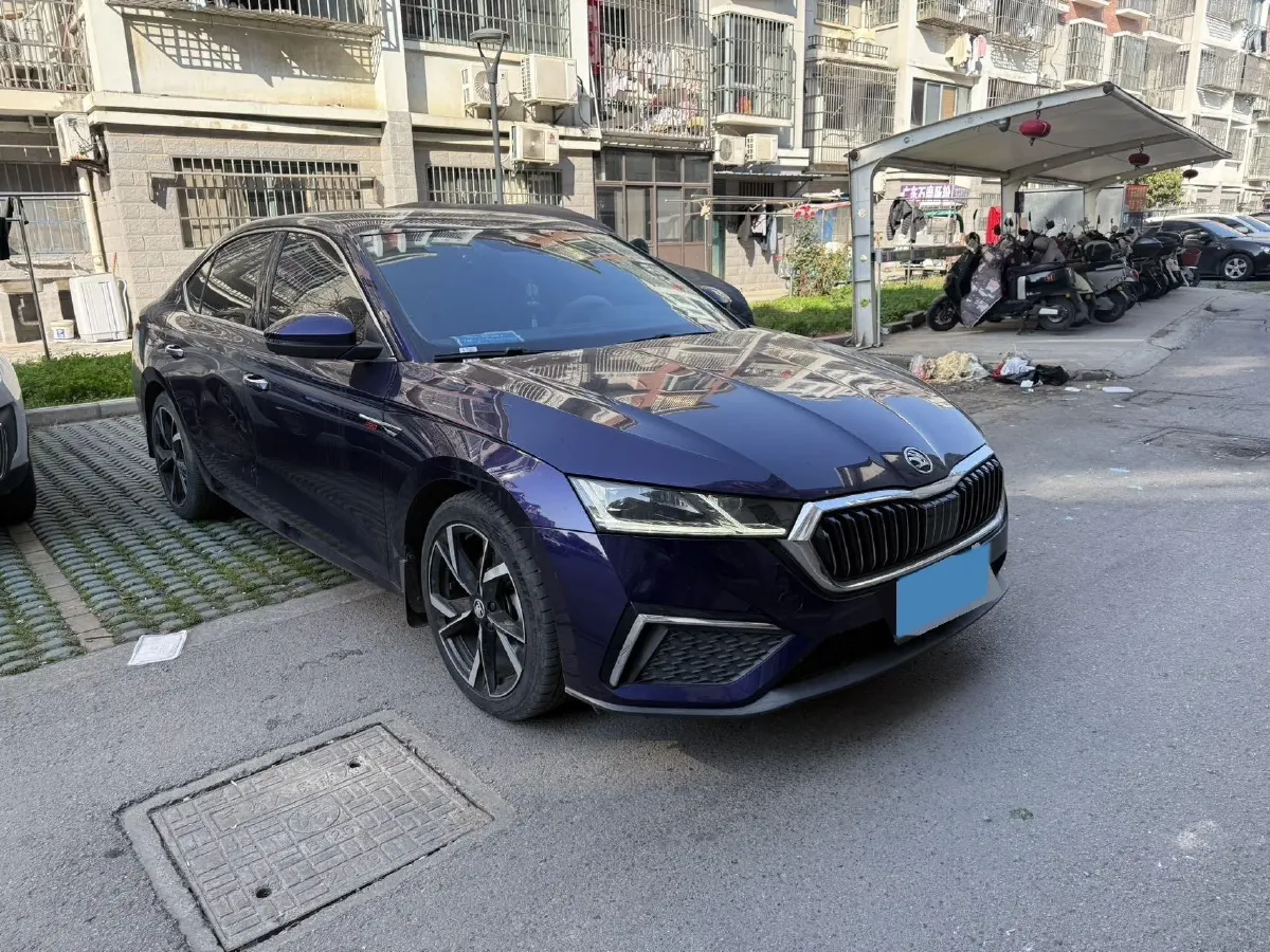 2021 Skoda Octavia 1.4T 150HP L4 7DCT,autocango,china used car exporter,china ev exporter,chinese used car exporter,chinese used ev exporter