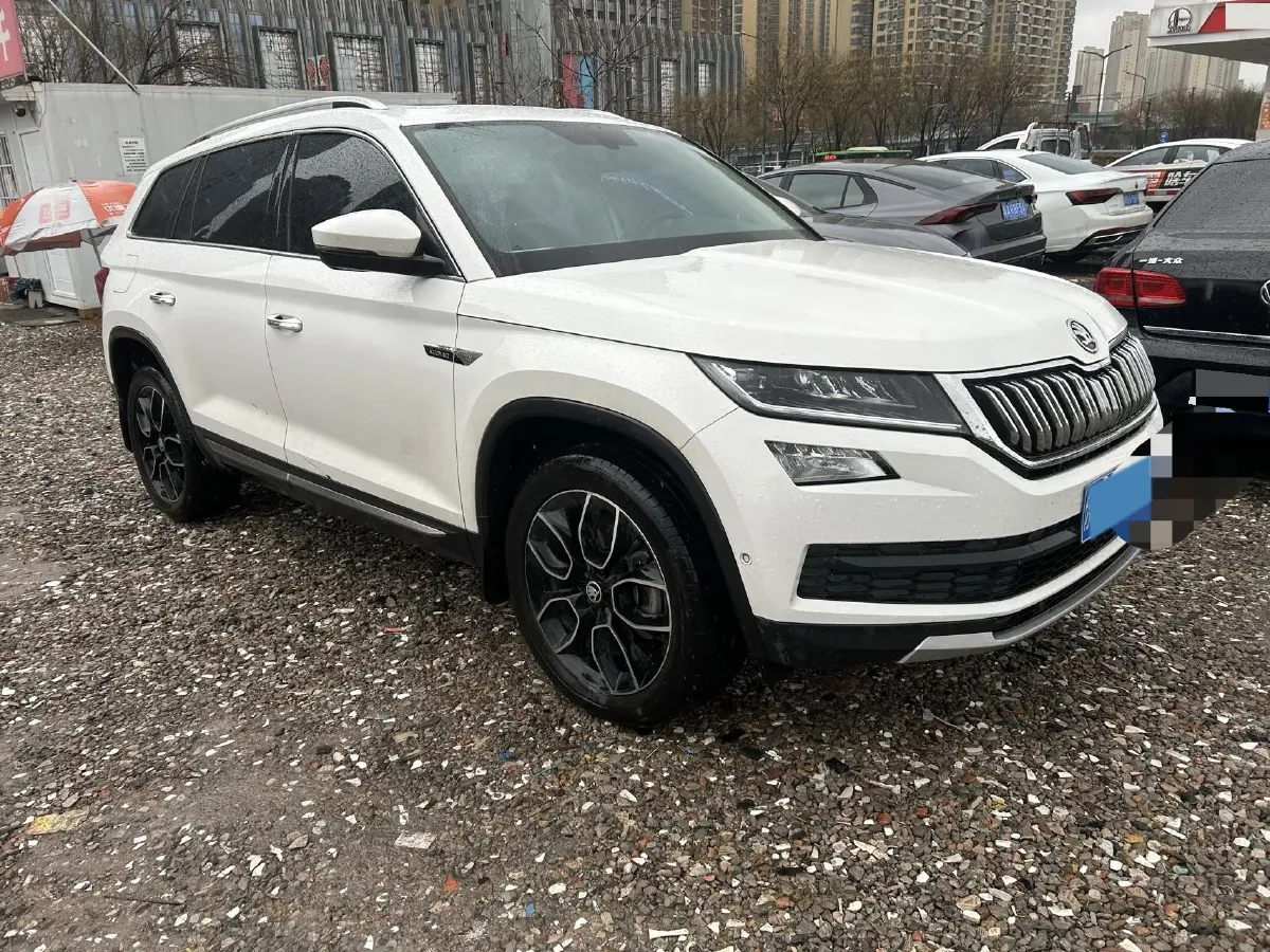 2020 Skoda Kodiak 2.0T 186HP L4 7DCT,autocango,china used car exporter,china ev exporter,chinese used car exporter,chinese used ev exporter