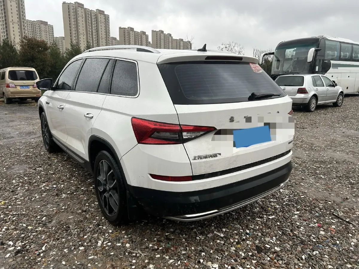 2020 Skoda Kodiak 2.0T 186HP L4 7DCT,autocango,china used car exporter,china ev exporter,chinese used car exporter,chinese used ev exporter