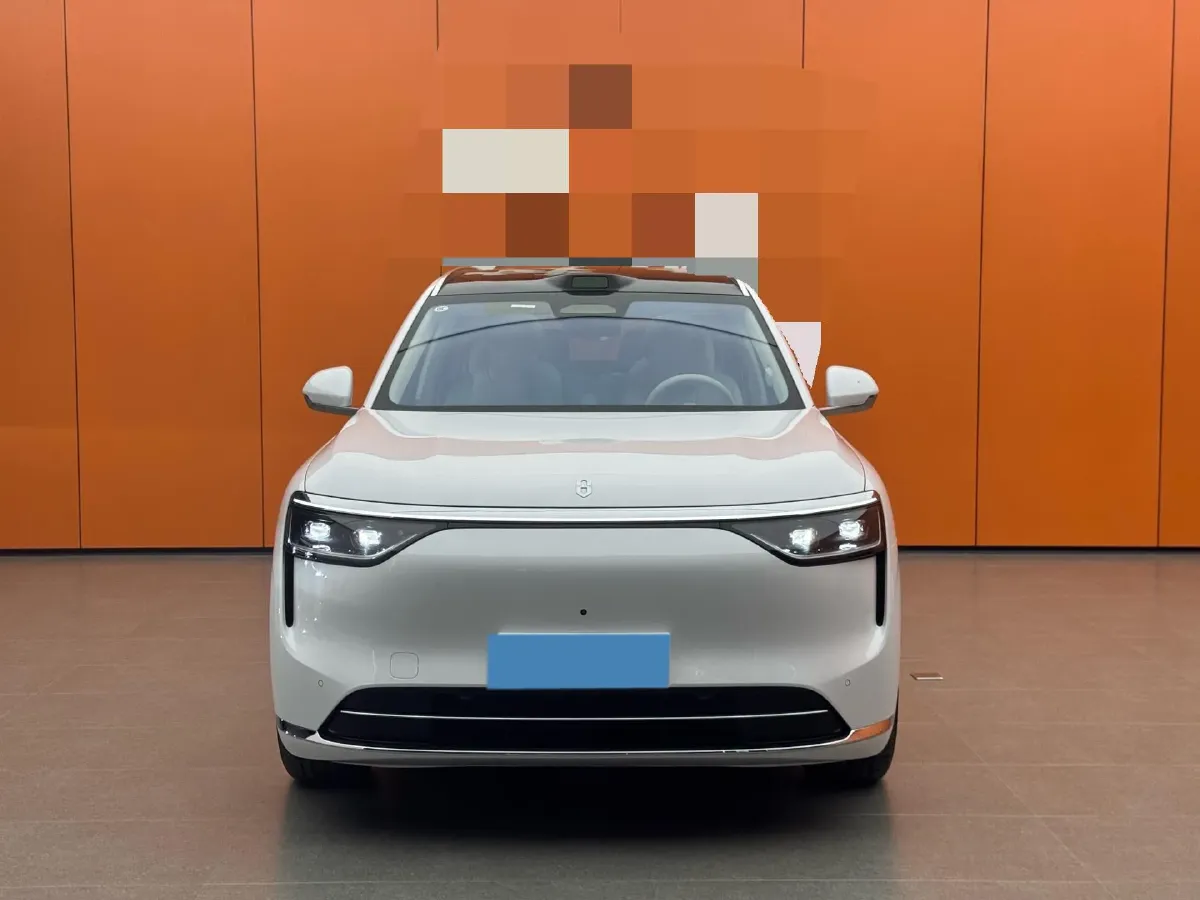 2025 AITO AITO M8 REEV 160HP REEV 53.4KWH,autocango,china used car exporter,china ev exporter,chinese used car exporter,chinese used ev exporter