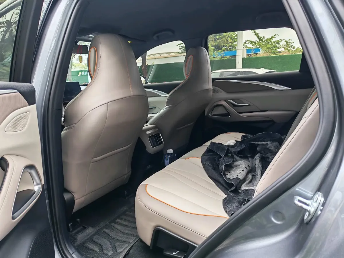 2024 BYD Song Pro 1.5L 110HP L4 E-CVT PHEV 12.9KWH,autocango,china used car exporter,china ev exporter,chinese used car exporter,chinese used ev exporter