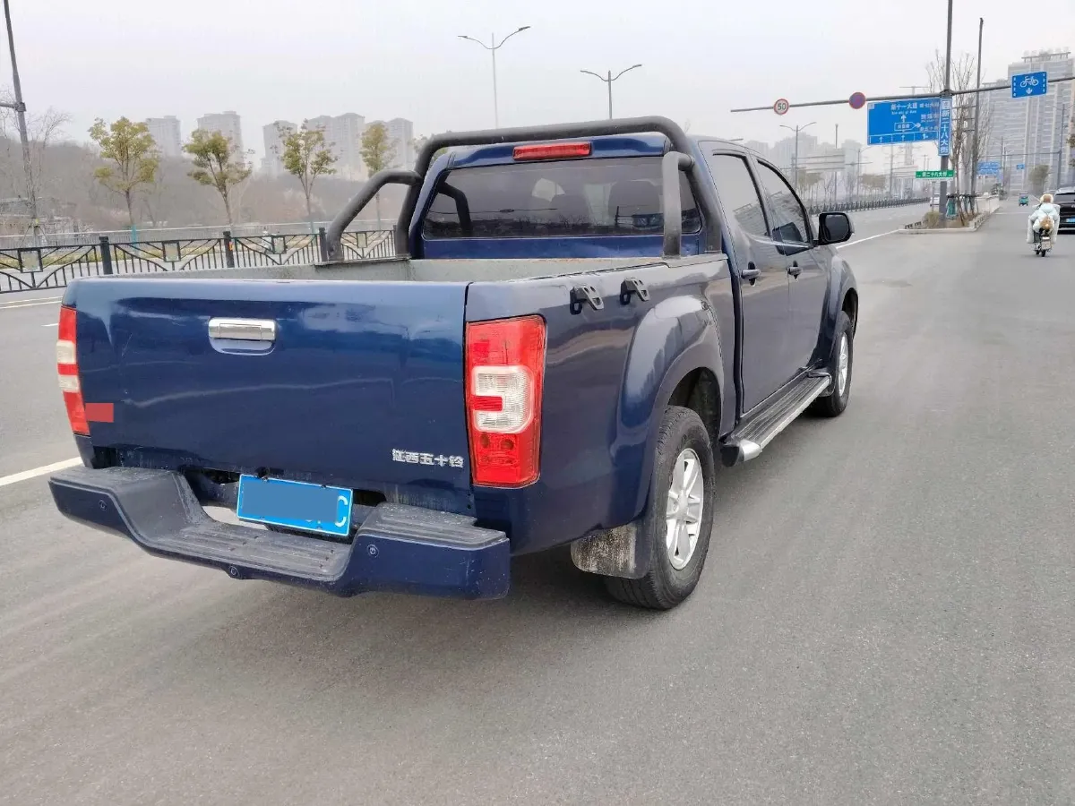2020 Isuzu Jim 2.8T 120HP L4 5MT,autocango,china used car exporter,china ev exporter,chinese used car exporter,chinese used ev exporter