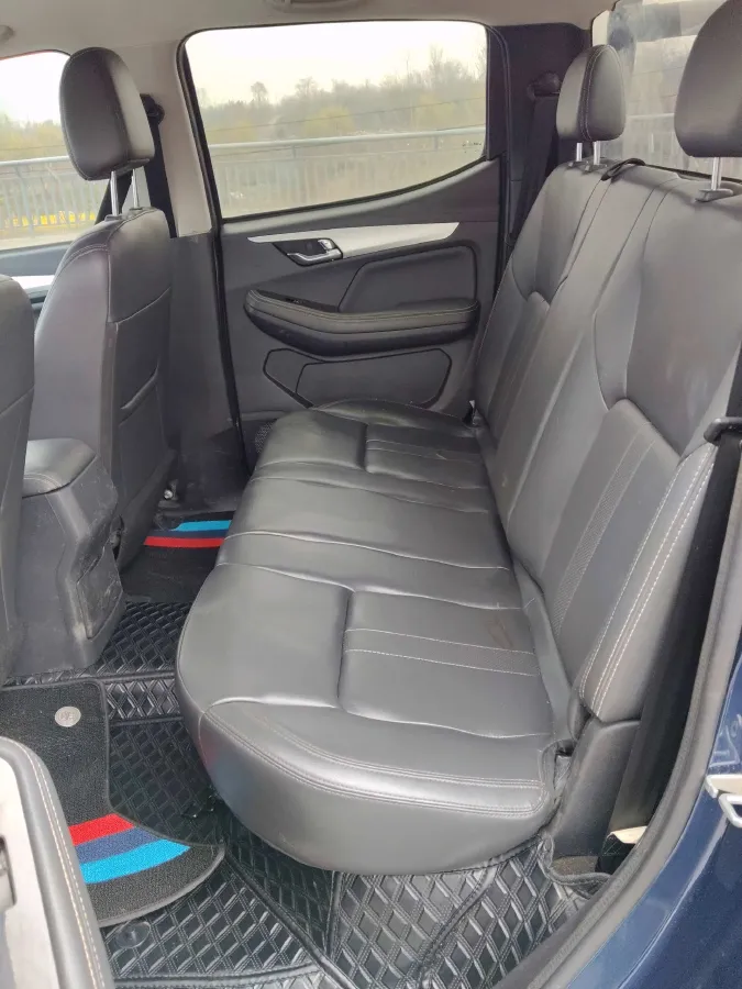 2020 Isuzu Jim 2.8T 120HP L4 5MT,autocango,china used car exporter,china ev exporter,chinese used car exporter,chinese used ev exporter