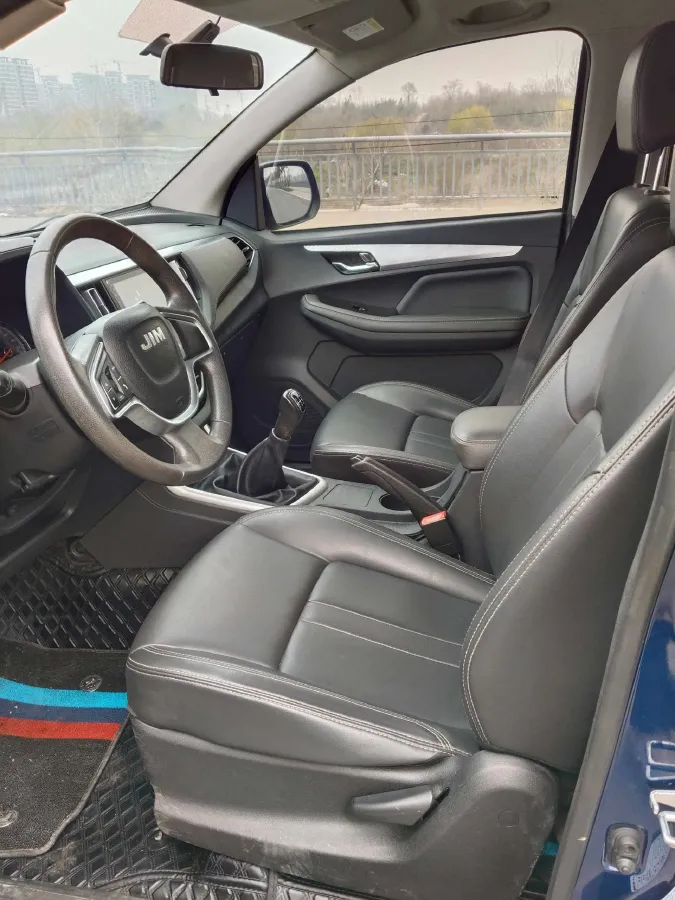 2020 Isuzu Jim 2.8T 120HP L4 5MT,autocango,china used car exporter,china ev exporter,chinese used car exporter,chinese used ev exporter