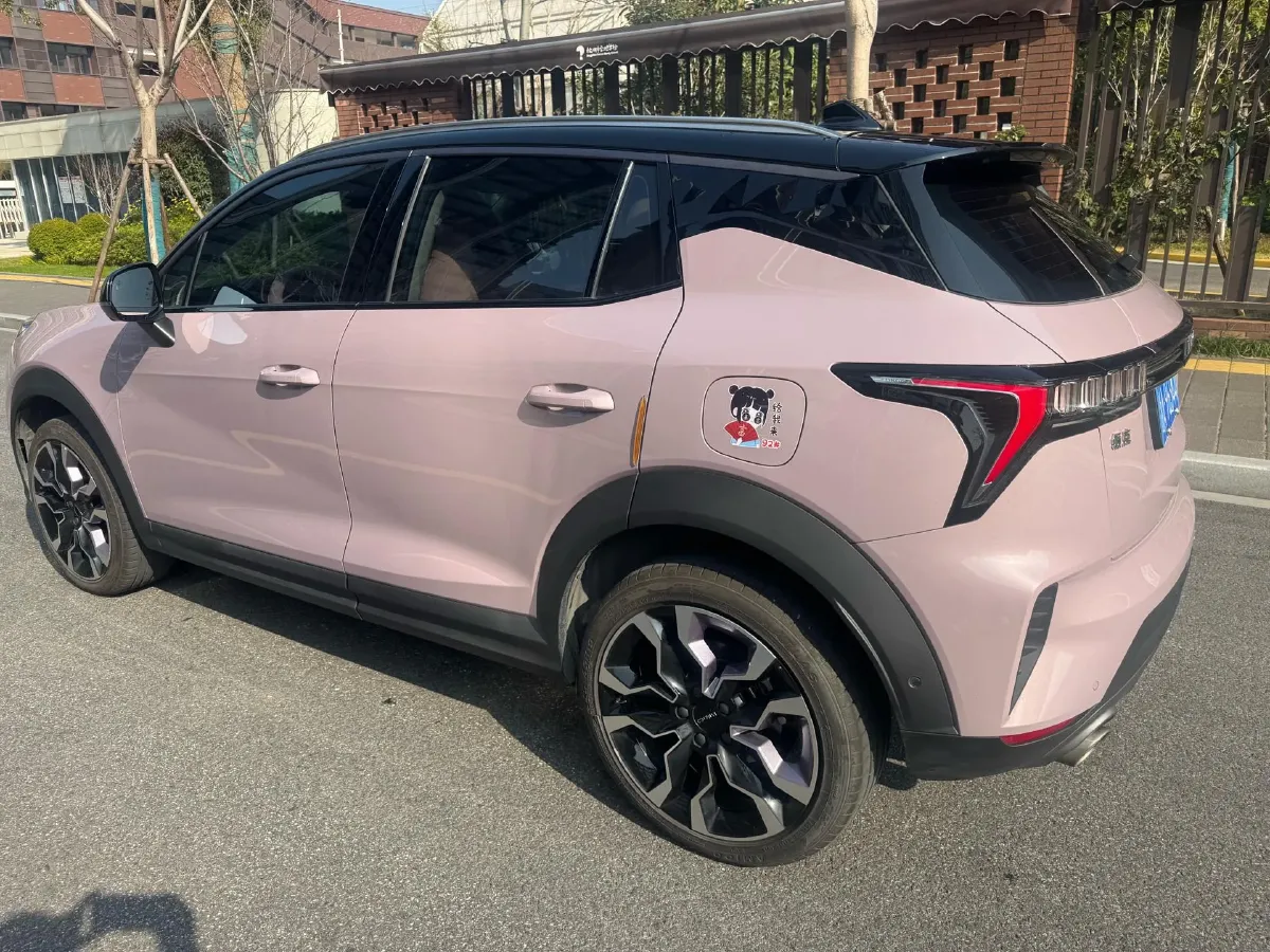 2023 LYNK&CO 06 1.5T 181HP L4 7DCT,autocango,china used car exporter,china ev exporter,chinese used car exporter,chinese used ev exporter