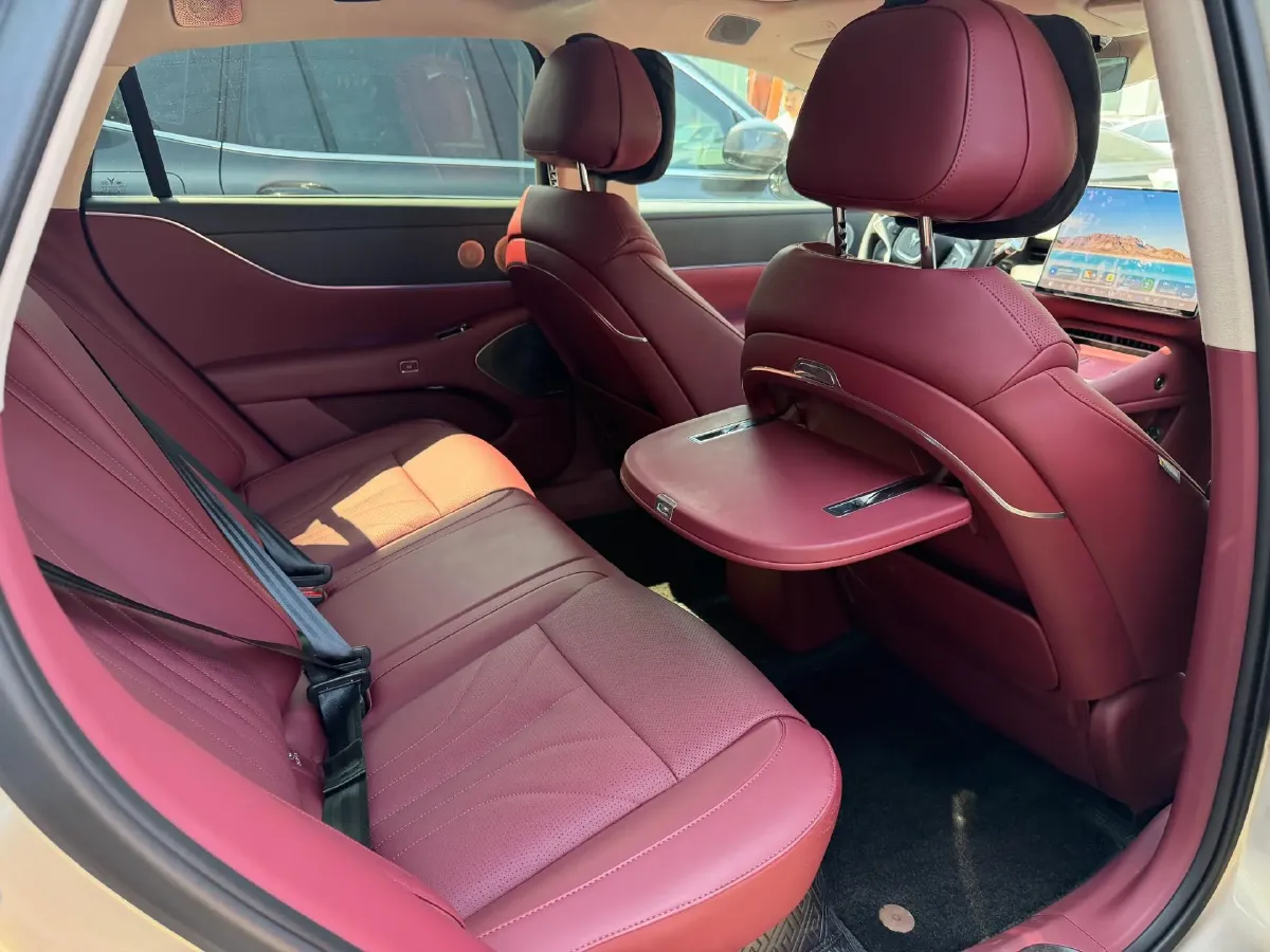 2026 Voyah ZhuiGuang L 1.5T 150HP L4 PHEV,autocango,china used car exporter,china ev exporter,chinese used car exporter,chinese used ev exporter