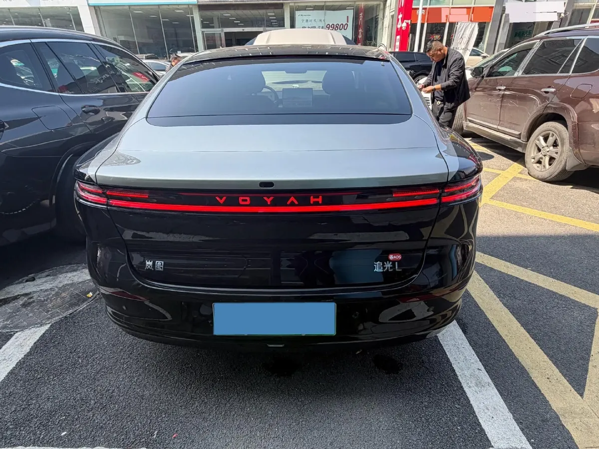 2026 Voyah ZhuiGuang L 1.5T 150HP L4 PHEV,autocango,china used car exporter,china ev exporter,chinese used car exporter,chinese used ev exporter