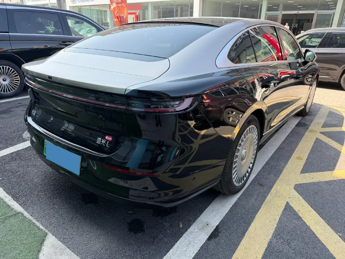 2026 Voyah ZhuiGuang L 1.5T 150HP L4 PHEV,autocango,china used car exporter,china ev exporter,chinese used car exporter,chinese used ev exporter