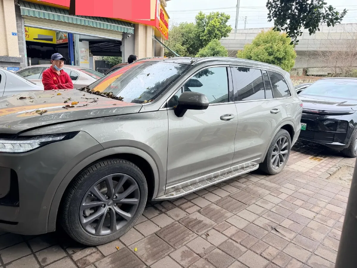 2020 Li ONE Range Extended 131HP REEV 40.5KWH,autocango,china used car exporter,china ev exporter,chinese used car exporter,chinese used ev exporter
