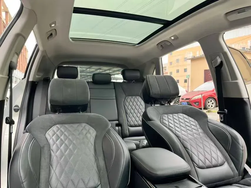 2019 HongQi HS5 2.0T 224HP L4 6AT,autocango,china used car exporter,china ev exporter,chinese used car exporter,chinese used ev exporter