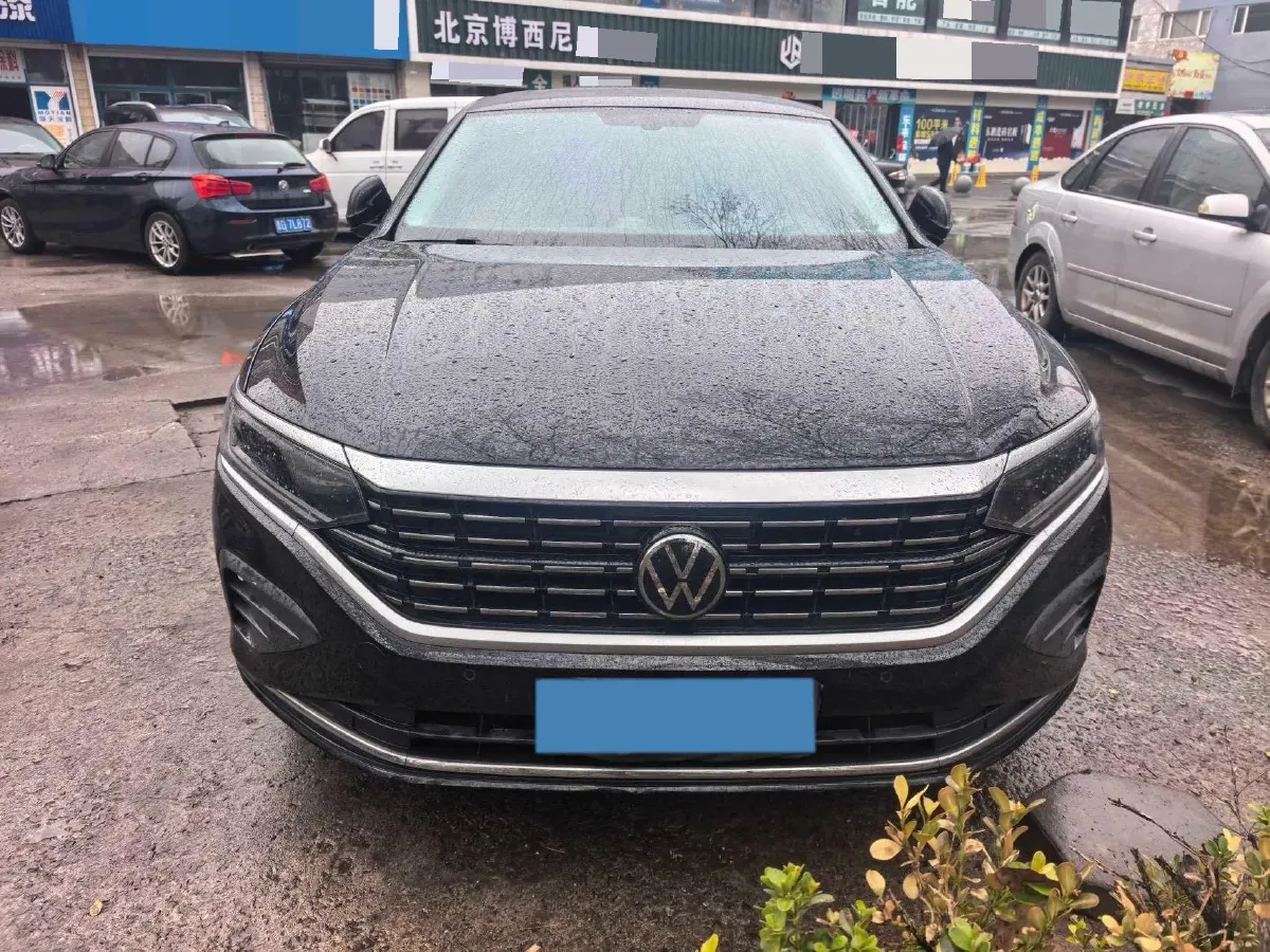 2024 Volkswagen Passat 2.0T 220HP L4 7DCT,autocango,china used car exporter,china ev exporter,chinese used car exporter,chinese used ev exporter