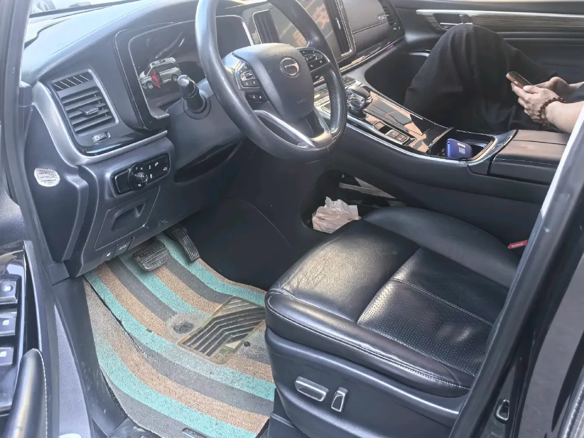 2021 GAC Trumpchi M8 2.0T 252HP L4 8AT,autocango,china used car exporter,china ev exporter,chinese used car exporter,chinese used ev exporter