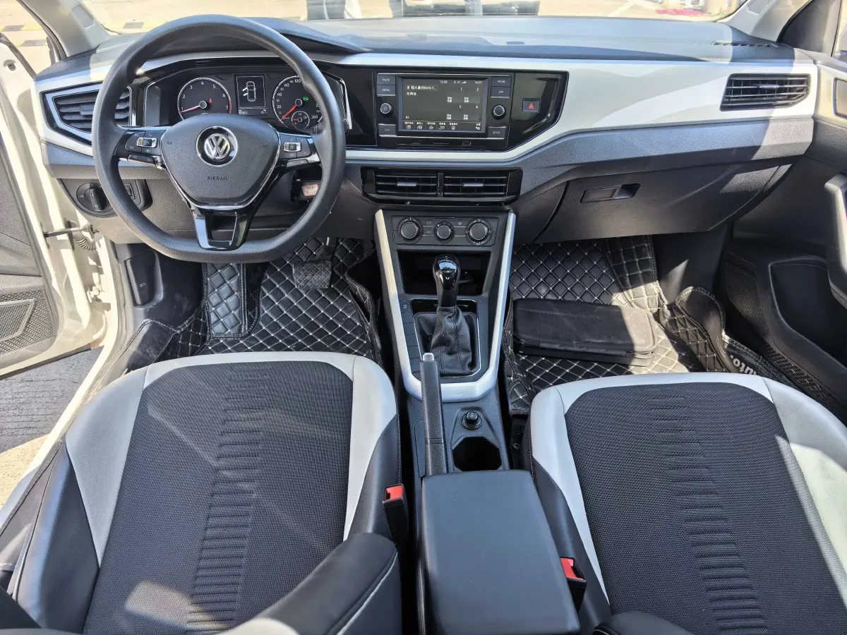 2019 Volkswagen Polo 1.5L 113HP L4 6AT,autocango,china used car exporter,china ev exporter,chinese used car exporter,chinese used ev exporter