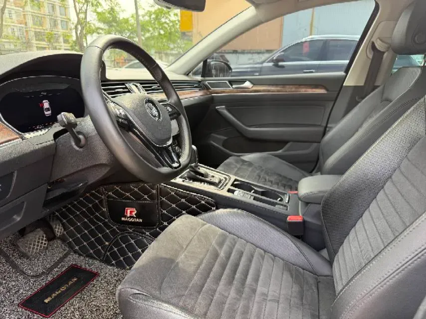 2018 Volkswagen Magotan 1.8T 180HP L4 7DCT,autocango,china used car exporter,china ev exporter,chinese used car exporter,chinese used ev exporter