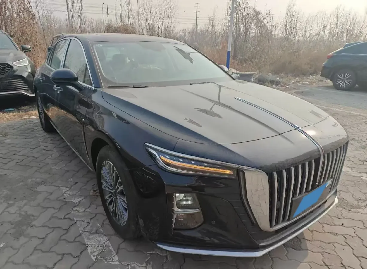 2025 HongQi H5 1.5T 169HP L4 1DHT Hybrid,autocango,china used car exporter,china ev exporter,chinese used car exporter,chinese used ev exporter