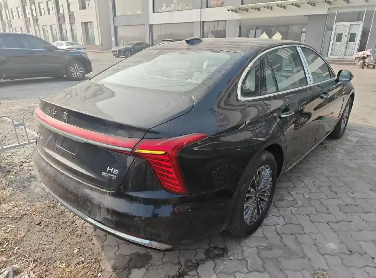 2025 HongQi H5 1.5T 169HP L4 1DHT Hybrid,autocango,china used car exporter,china ev exporter,chinese used car exporter,chinese used ev exporter