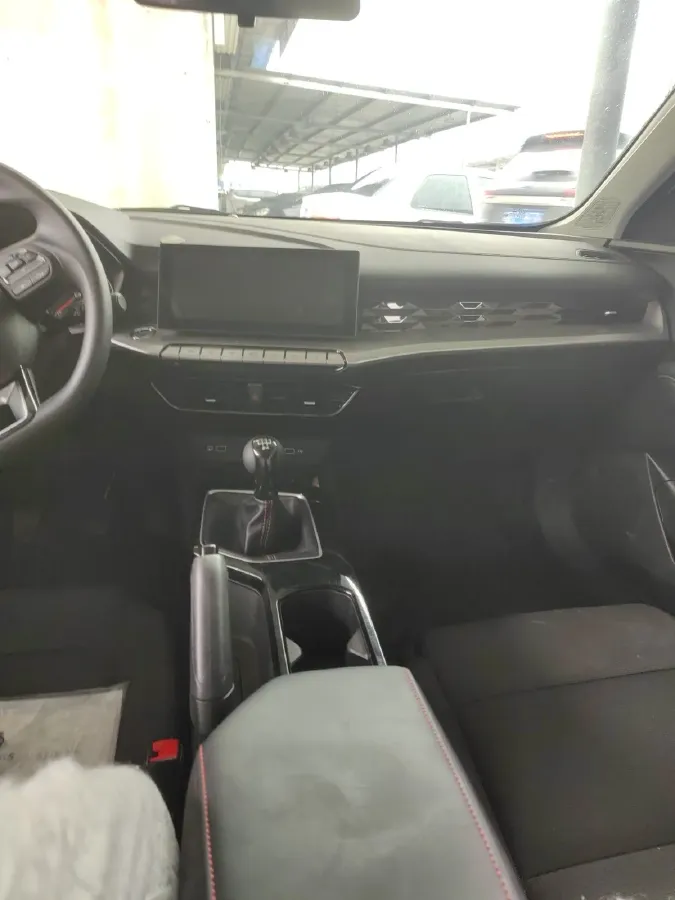 2023 MG 5 1.5L 129HP L4 5MT,autocango,china used car exporter,china ev exporter,chinese used car exporter,chinese used ev exporter