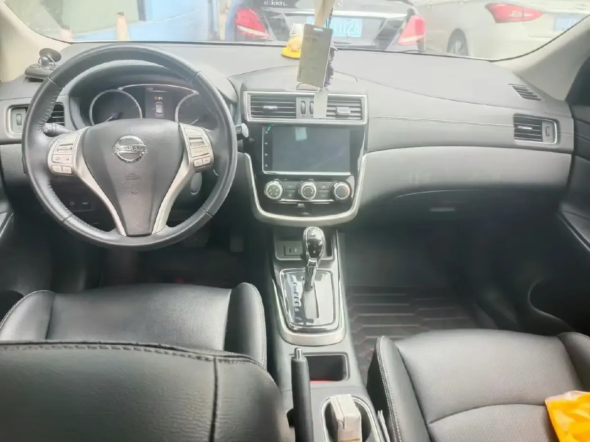 2021 Nissan Tiida 1.6L 122HP L4 CVT,autocango,china used car exporter,china ev exporter,chinese used car exporter,chinese used ev exporter