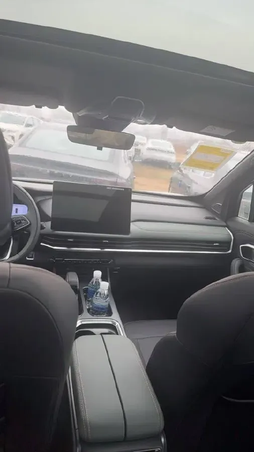 2024 Geely Okavango L 2.0T 218HP L4 7DCT,autocango,china used car exporter,china ev exporter,chinese used car exporter,chinese used ev exporter