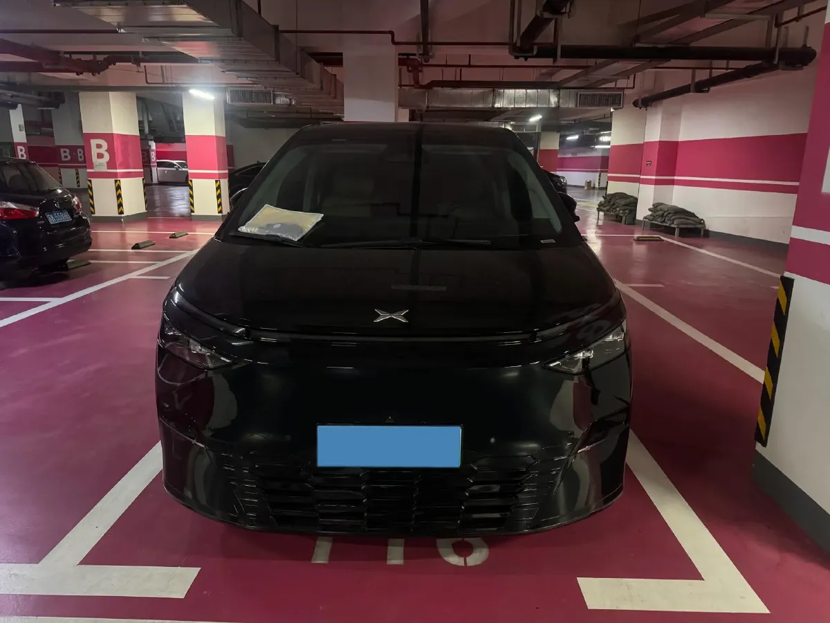 2024 Xpeng X9 BEV 101.5KWH,autocango,china used car exporter,china ev exporter,chinese used car exporter,chinese used ev exporter