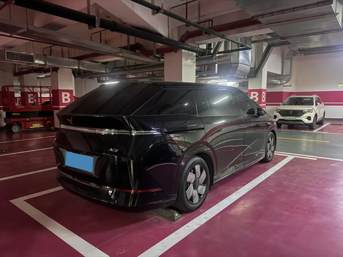 2024 Xpeng X9 BEV 101.5KWH,autocango,china used car exporter,china ev exporter,chinese used car exporter,chinese used ev exporter