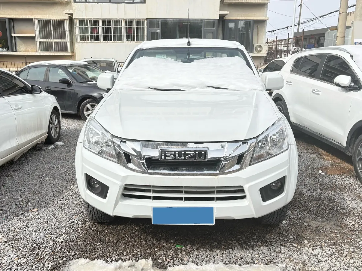 2022 Isuzu RE-MAX Jim 2.8T 120HP L4 5MT,autocango,china used car exporter,china ev exporter,chinese used car exporter,chinese used ev exporter