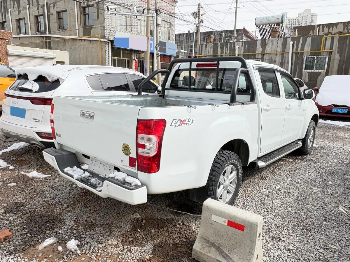 2022 Isuzu RE-MAX Jim 2.8T 120HP L4 5MT,autocango,china used car exporter,china ev exporter,chinese used car exporter,chinese used ev exporter