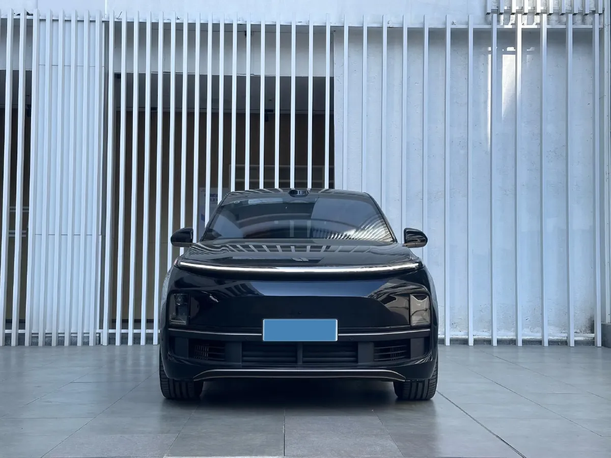 2025 Li L9 Range Extended 154HP REEV,autocango,china used car exporter,china ev exporter,chinese used car exporter,chinese used ev exporter