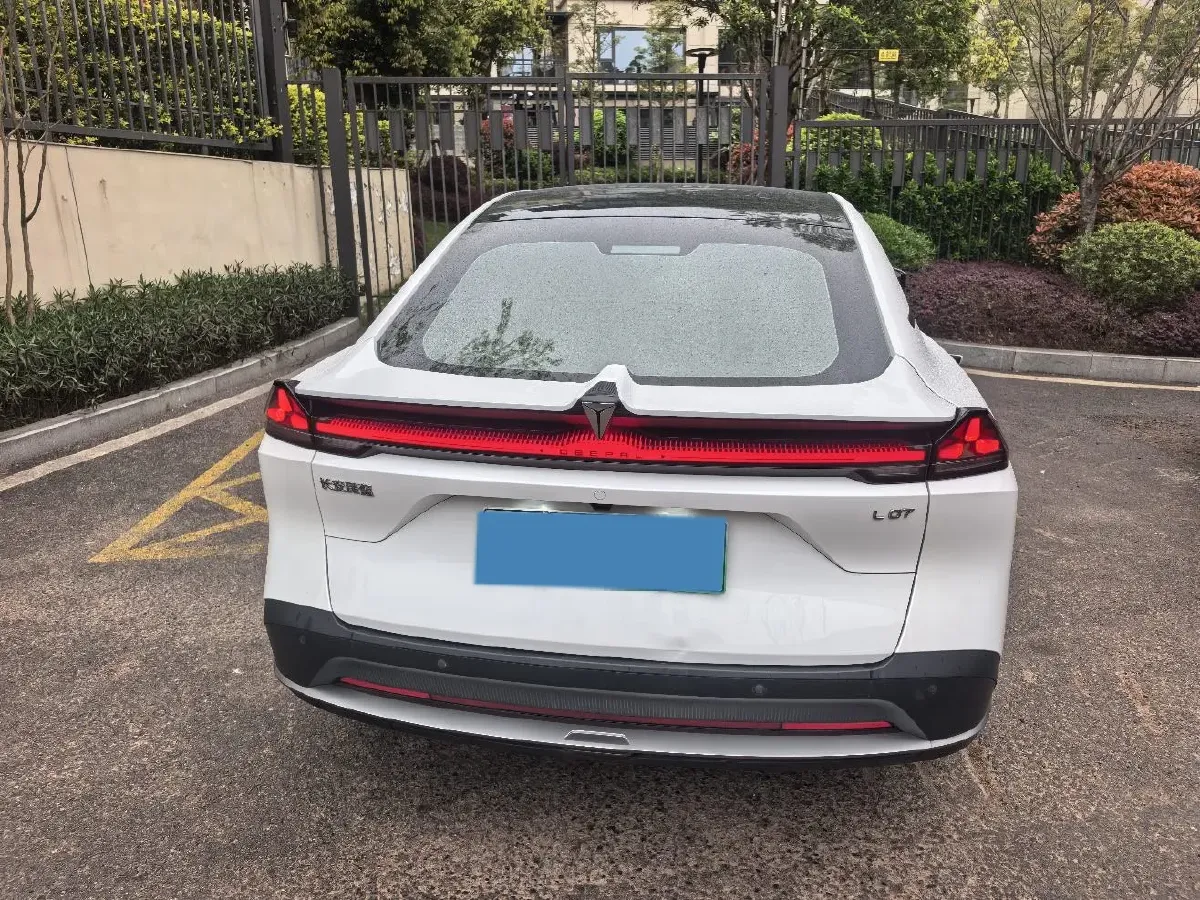 2024 Deepal L07 BEV 56.12KWH,autocango,china used car exporter,china ev exporter,chinese used car exporter,chinese used ev exporter