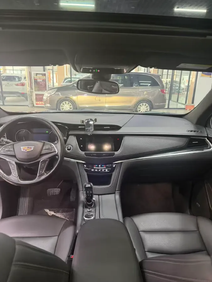 2022 Cadillac XT5 2.0T 237HP L4 9AT,autocango,china used car exporter,china ev exporter,chinese used car exporter,chinese used ev exporter