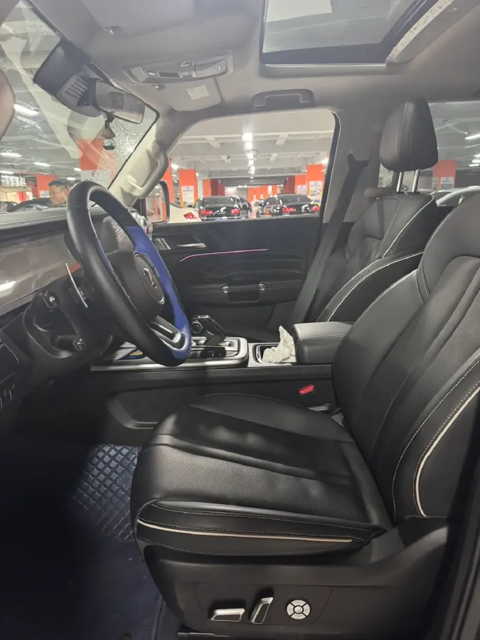 2023 Tank 300 2.0T 227HP L4 8AT,autocango,china used car exporter,china ev exporter,chinese used car exporter,chinese used ev exporter