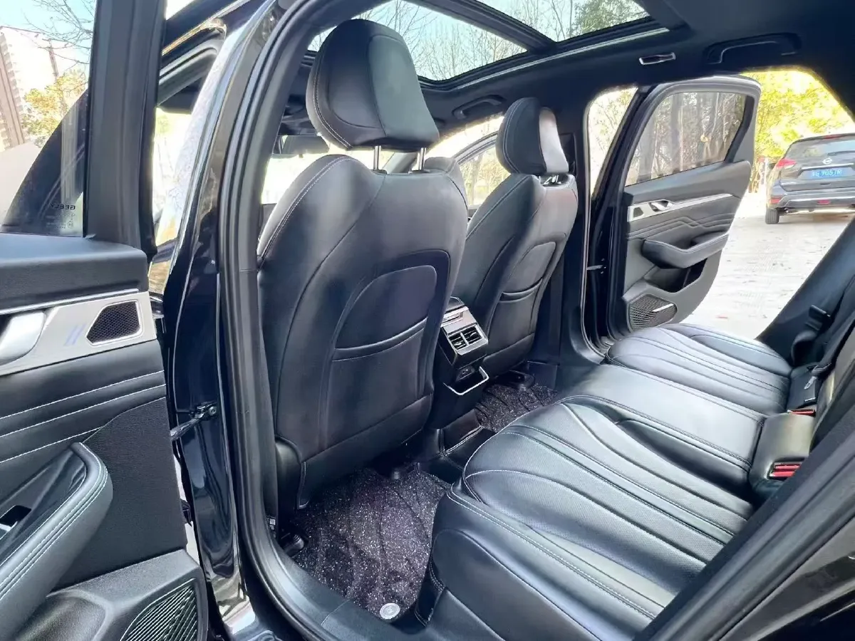 2025 Geely Preface 1.5T 181HP L4 7DCT,autocango,china used car exporter,china ev exporter,chinese used car exporter,chinese used ev exporter