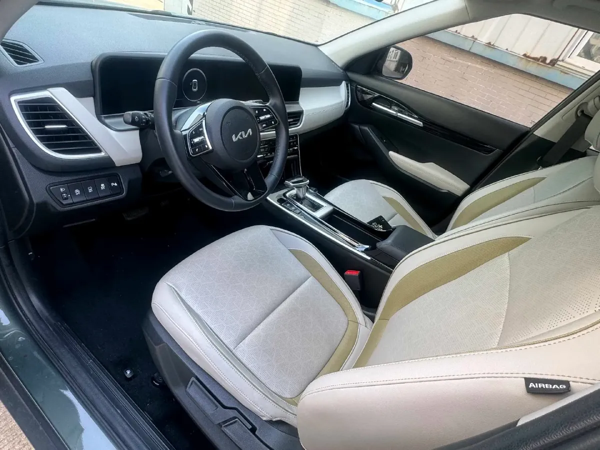 2023 Kia Seltos 1.5L 115HP L4 CVT,autocango,china used car exporter,china ev exporter,chinese used car exporter,chinese used ev exporter