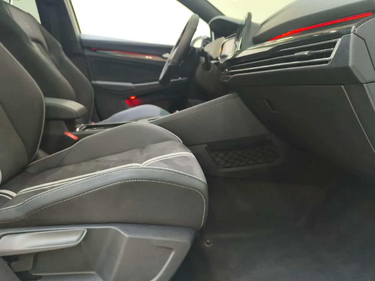 2021 Volkswagen Golf 1.4T 150HP L4 7DCT,autocango,china used car exporter,china ev exporter,chinese used car exporter,chinese used ev exporter