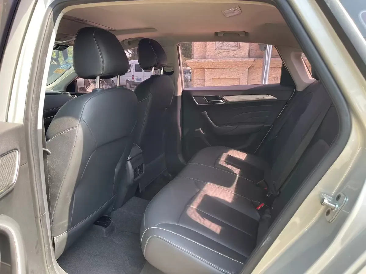 2017 Roewe i6 1.0T 125HP L3 2AT PHEV,autocango,china used car exporter,china ev exporter,chinese used car exporter,chinese used ev exporter