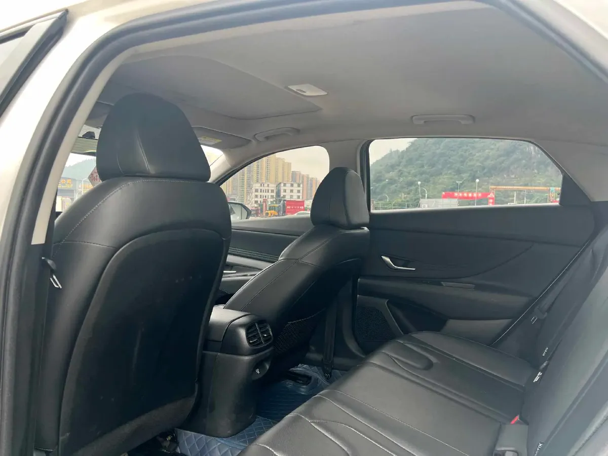2021 Hyundai Elantra 1.5L 115HP L4 CVT,autocango,china used car exporter,china ev exporter,chinese used car exporter,chinese used ev exporter