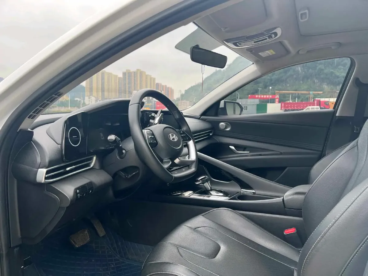 2021 Hyundai Elantra 1.5L 115HP L4 CVT,autocango,china used car exporter,china ev exporter,chinese used car exporter,chinese used ev exporter