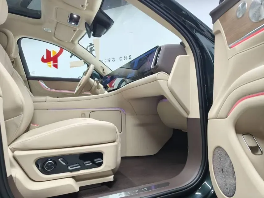 2025 AITO AITO M9 BEV 100KWH,autocango,china used car exporter,china ev exporter,chinese used car exporter,chinese used ev exporter