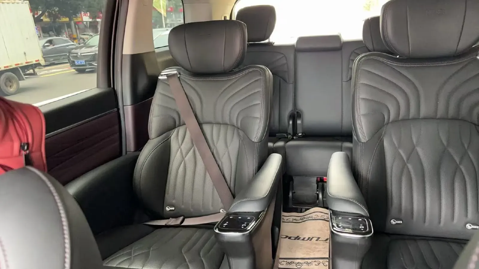 2024 GAC Trumpchi M8 2.0T 252HP L4 8AT,autocango,china used car exporter,china ev exporter,chinese used car exporter,chinese used ev exporter