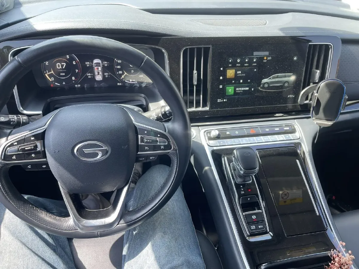 2021 GAC Trumpchi M8 2.0T 252HP L4 8AT,autocango,china used car exporter,china ev exporter,chinese used car exporter,chinese used ev exporter